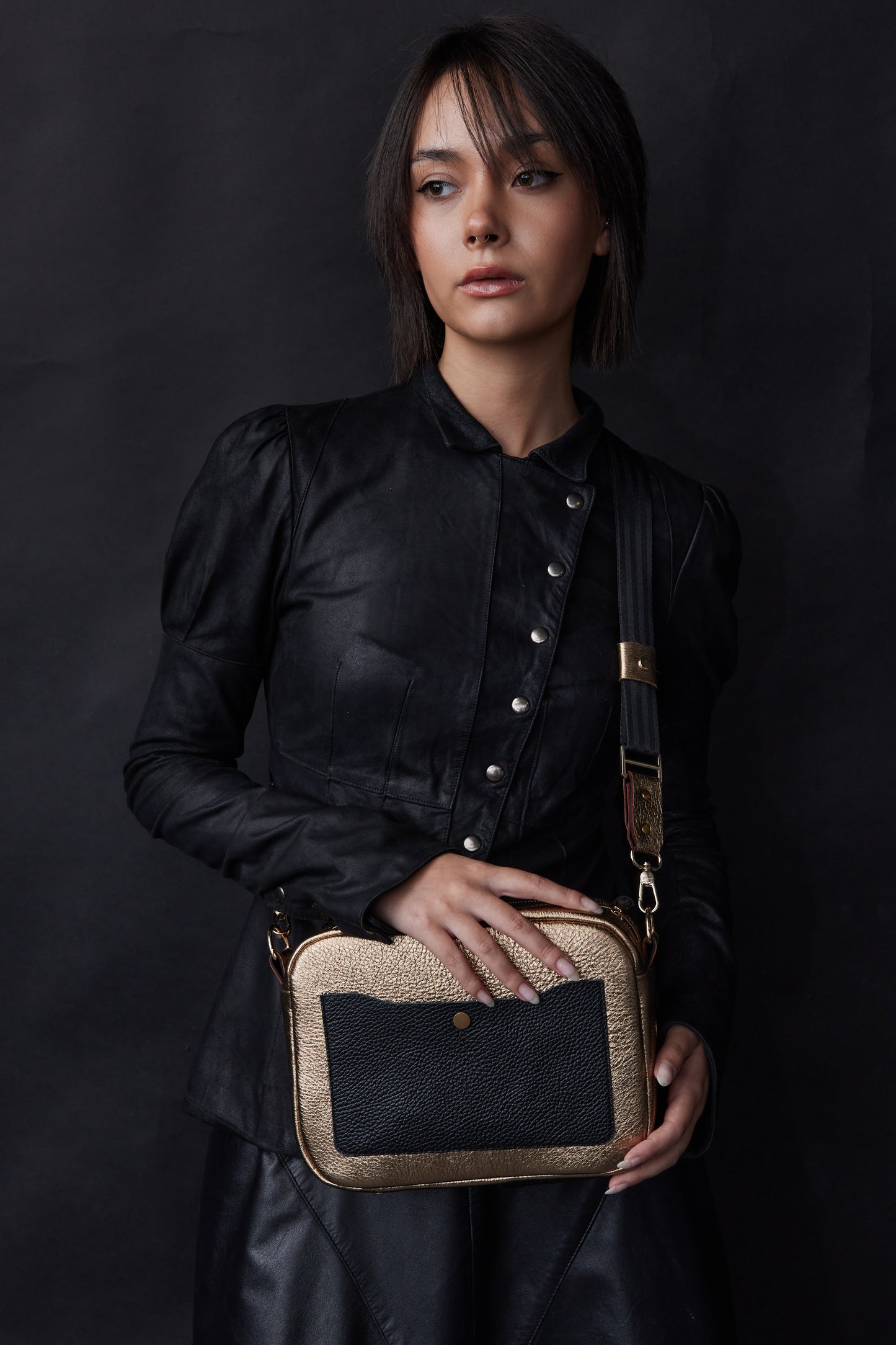 Urban Box Bag – Made from Italian Deer Leather Metalilc Gold & Black