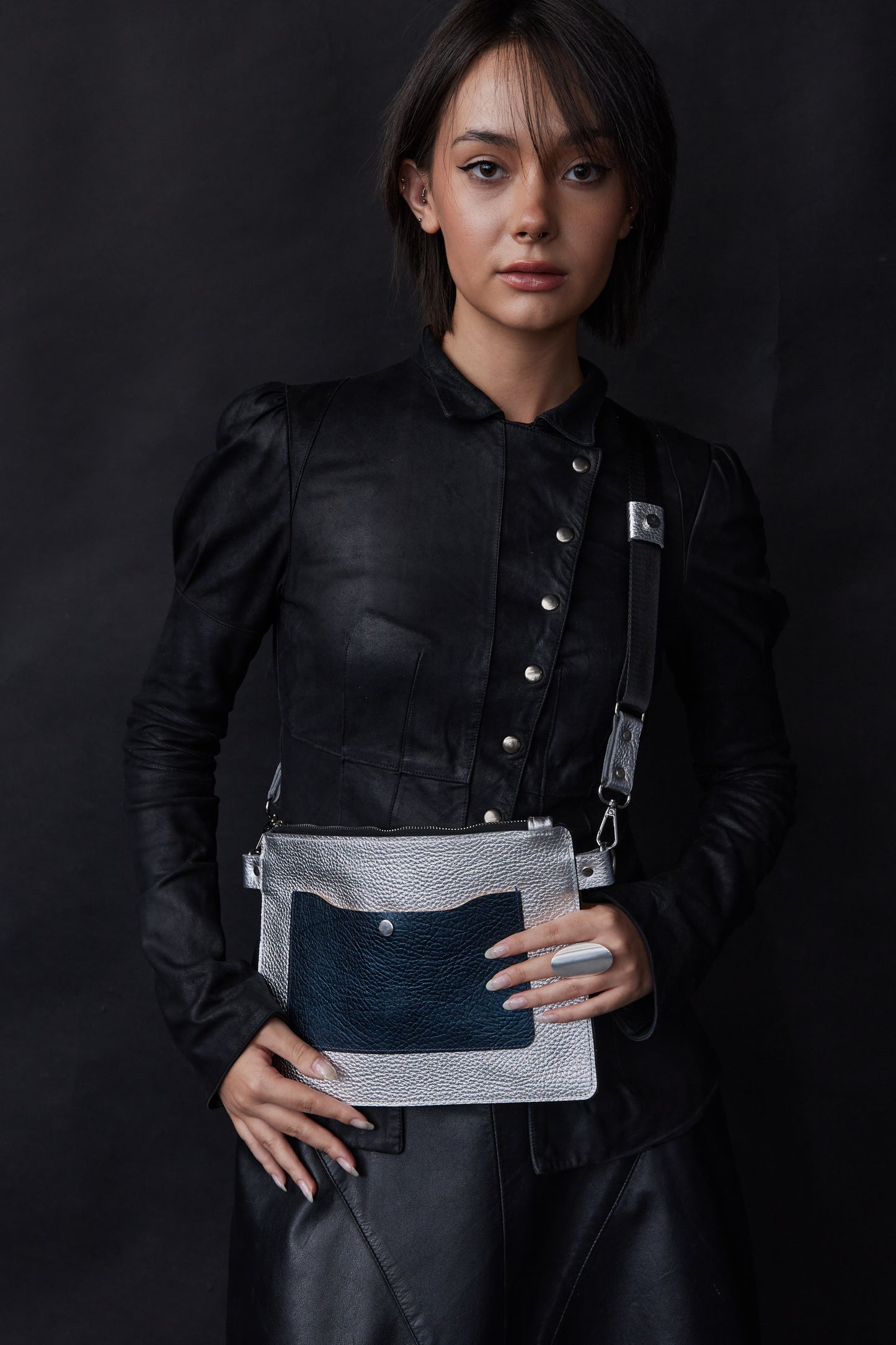 Twinkle Pop Envelope Bag – Handcrafted Italian Leather, Metallic Silver