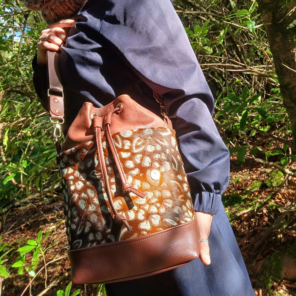 Brown Floral Hair-on Leather Bucket Bag – INAKSY