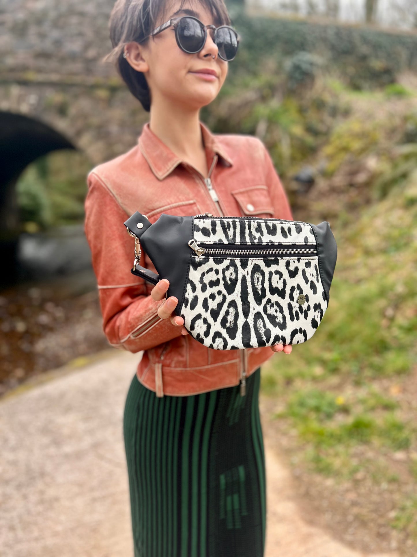 Màla Sleek | Genuine Cowhide Leather Bag in Black & White Cow Print
